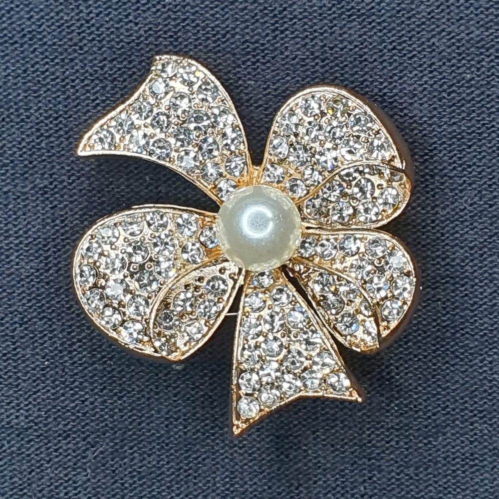 Blinking Flower Brooch / Pin